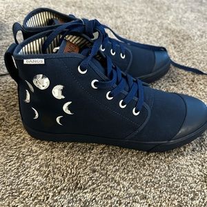 Bangs shoes navy moon phase size 9 women’s